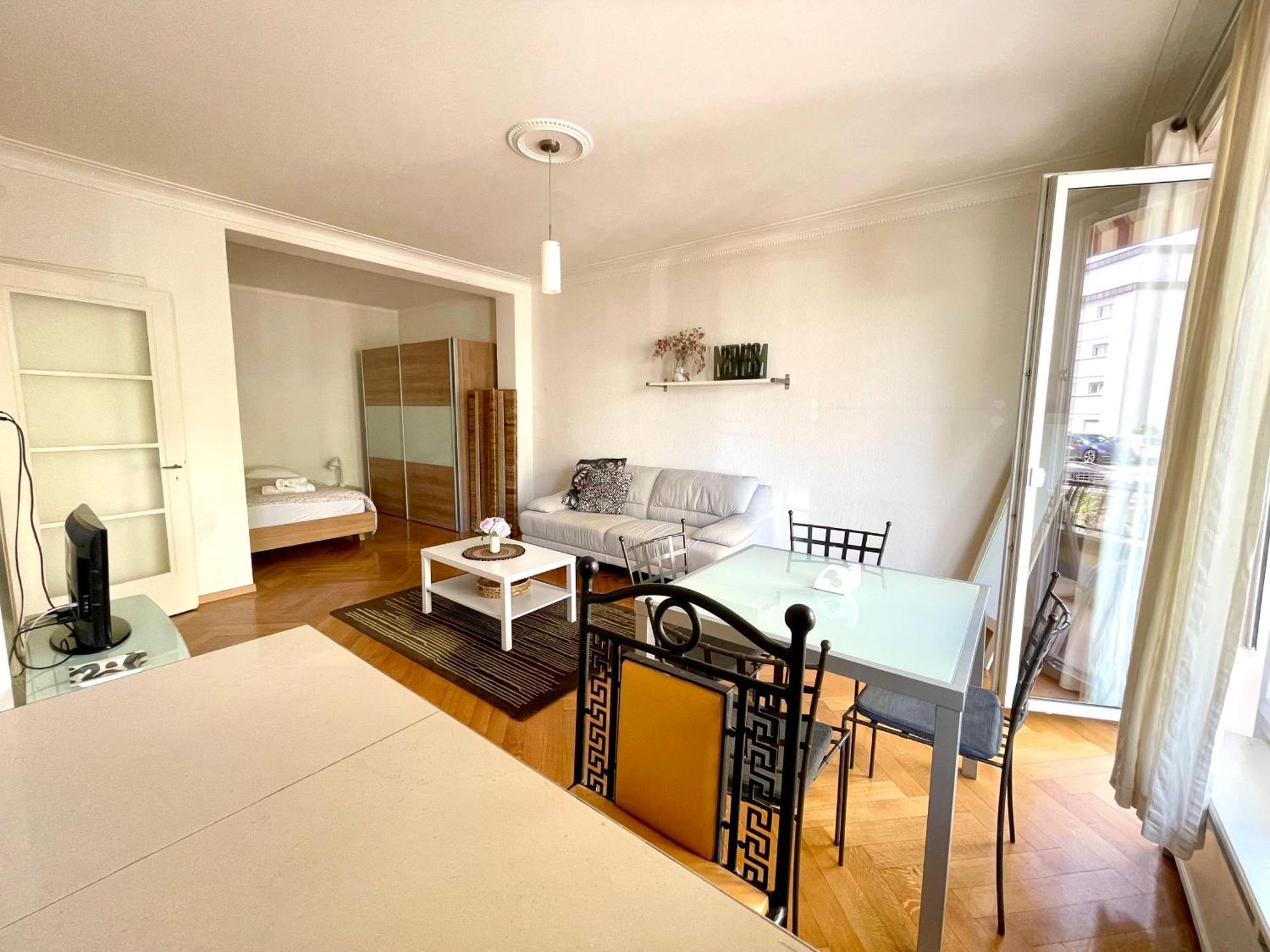 A 9 Minutes A Pied De La Gare De Apartment *